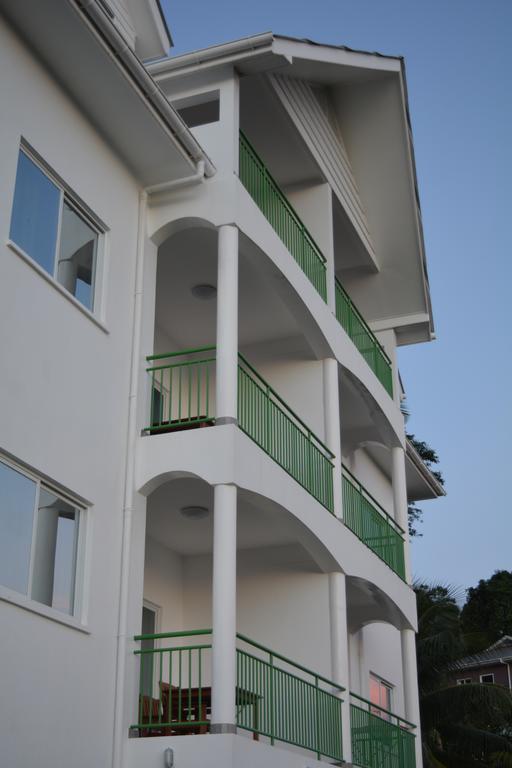 Manfiyo Guest House Anse Boileau Exterior foto